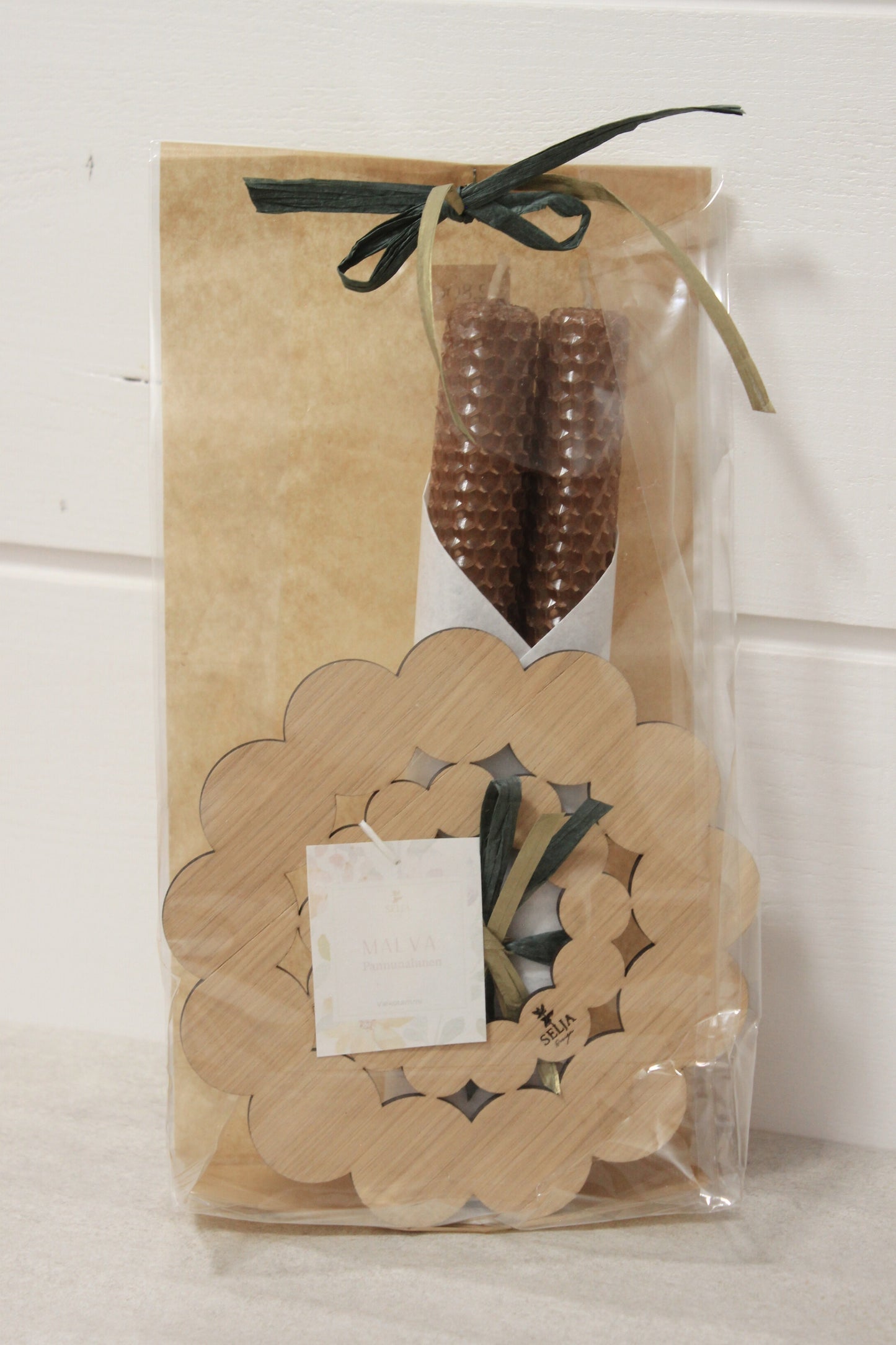 Tunnelmallinen lahjapakkaus