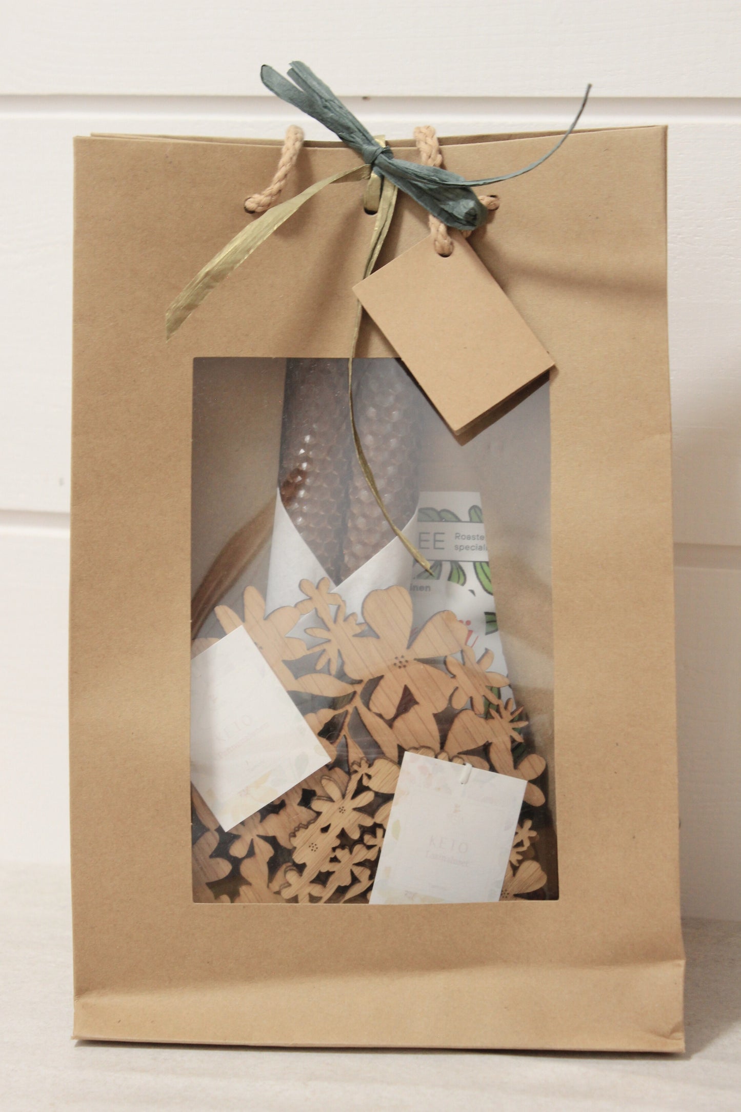 Tunnelmallinen lahjapakkaus